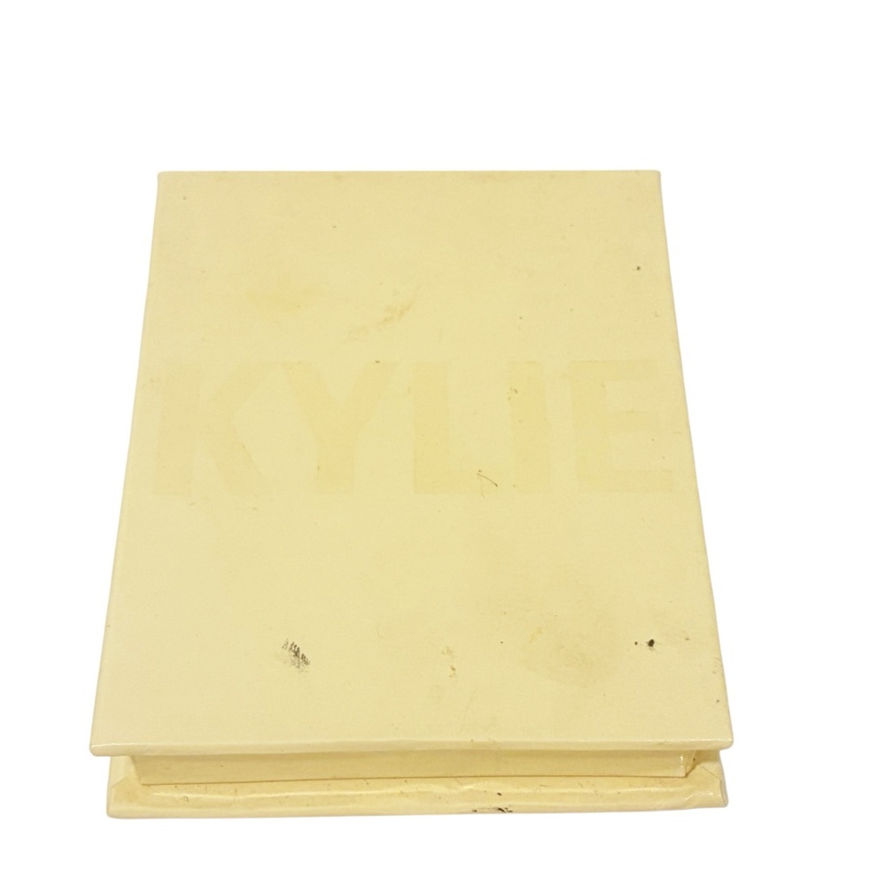 Kylie Cosmetics Kylighter FRENCH VANILLA Pressed Illuminating Powder